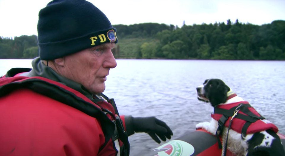 Dog Searches for Scent Buried Deep Underwater